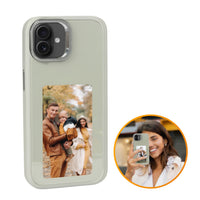 R2B® Foto Hoesje geschikt voor iPhone 16 - Incl. Screenprotector - E ink iPhone case - Grijs - Telefoonhoesje